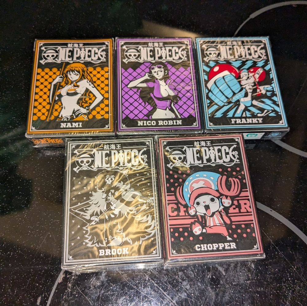One piece box of playing cards lot of 5